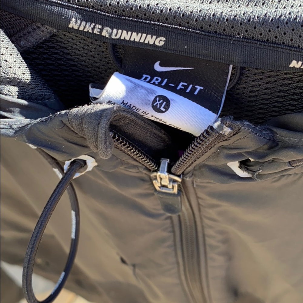 Nike running jacket - Picture 3 of 4
